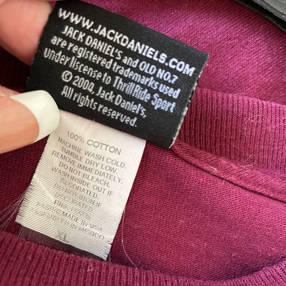 Jack Daniel’s Mens XL Long sleeved label T-Shirt. Color is wine 🍷 - Picture 8 of 12